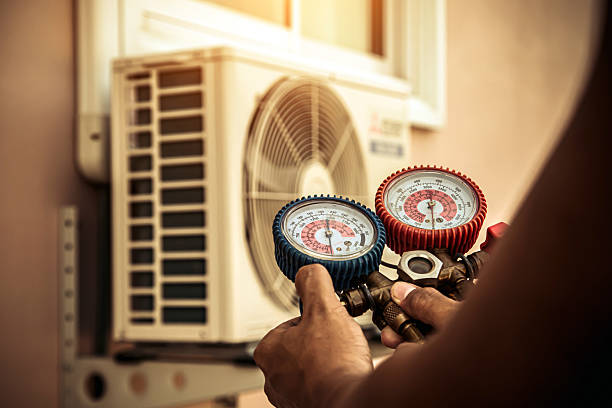 Professional Hvac technician working in Homedale, ID